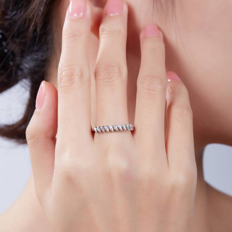 Pear shaped S925 silver plated platinum moissanite diamond women's ring 1.0 carat D-grade
